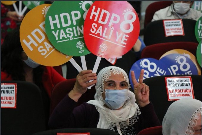 HDP’nin 8. yıl şölenleri büyük bir coşkuyla devam ediyor