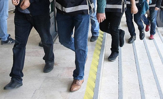 Diyarbakır’da 26 öğretmen gözaltına alındı