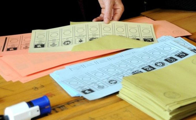 HDP: Seçim yasası AKP lehine düzenleniyor