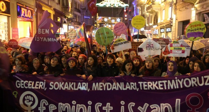Kadınlardan yeni yıl mesajı: Yeni yaşamı yaratacağız