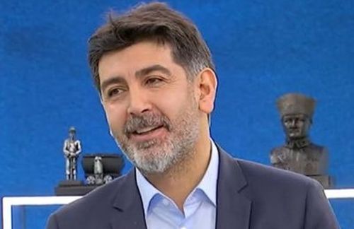 Gazeteci Levent Gültekin , 25 kişi olduğu belirtilen bir grubun saldırısına uğradı