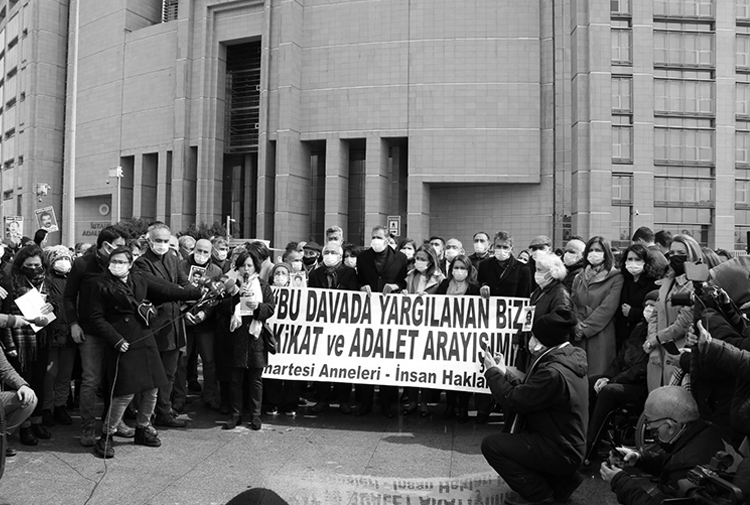 Cumartesi Anneleri : Davalı değil davacıyız