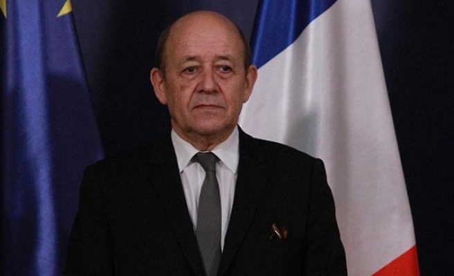 Fransa Dışişleri Bakanı Jean Yves Le Drian “Artık hakaret etmiyorlar ve kullanılan dil daha güven verici” dedi