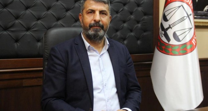 Mersin Baro Başkanı Bilgin Yeşilboğaz, Kürt aileye yapılan saldırıya tepki göstererek, “Irkçı saldırı hastalıklı bir zihniyettir.