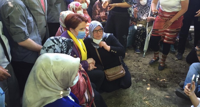 İyi Parti Genel Başkanı Meral Akşener ve beraberindekilere saldırı girişimi oldu.