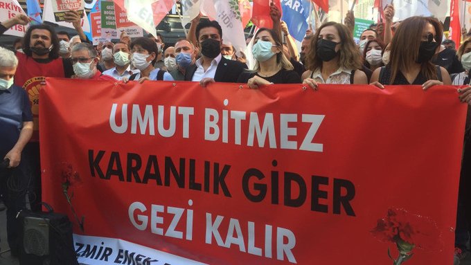 Gezi direnişinin 8. yılında Gezi şehitlerini anan İzmir Emek ve Demokrasi Güçleri, Gezi’nin talepleriyle mücadelenin süreceğini kaydetti.