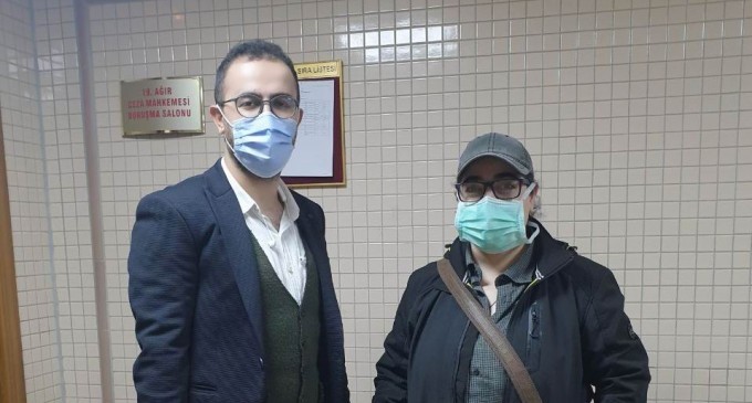 “Örgüt üyeliği” iddiasıyla yargılanan gazeteci Ruken Demir’in davası ertelendi.