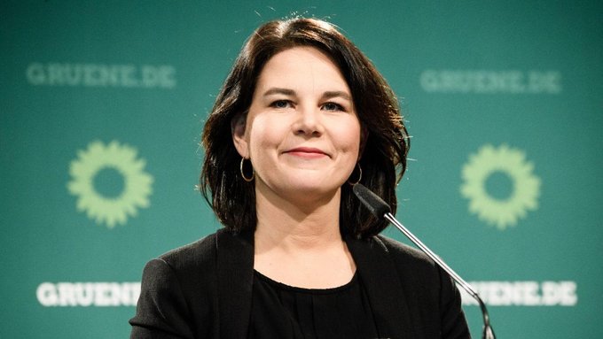 Almanya’da Yeşiller Partisi’nin Eş Genel Başkanı Annalena Baerbock’un başbakan adayı olması onaylandı.