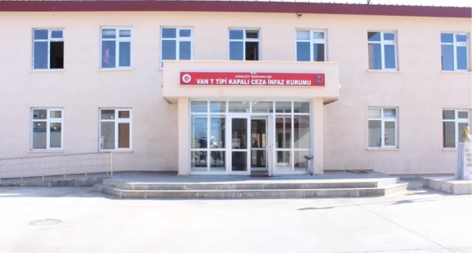 Van T Tipi Kapalı Cezaevi’nde kadın tutukluların maruz kaldıkları hak ihlalleri ve hukusuzlular raporlaştırıldı