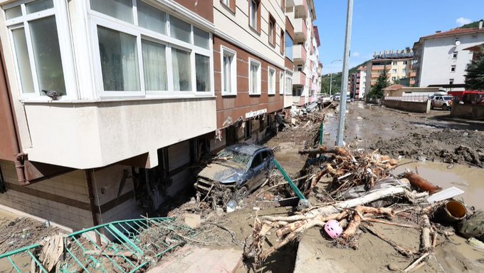 Karadeniz’deki selde hayatını kaybedenlerin sayısı 40’a yükseldi