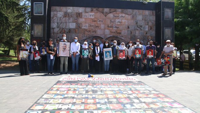 Katledilişinin 28. yılında Demokrasi Partisi (DEP) Mardin Milletvekili Mehmet Sincar’ı andı.