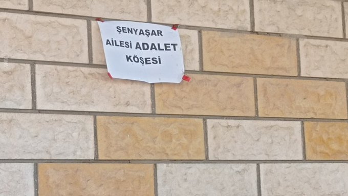 Adliye’nin kapalı olması nedeniyle aile nöbetlerini Suruç’ta bulunan evlerinde sürdürüyor.