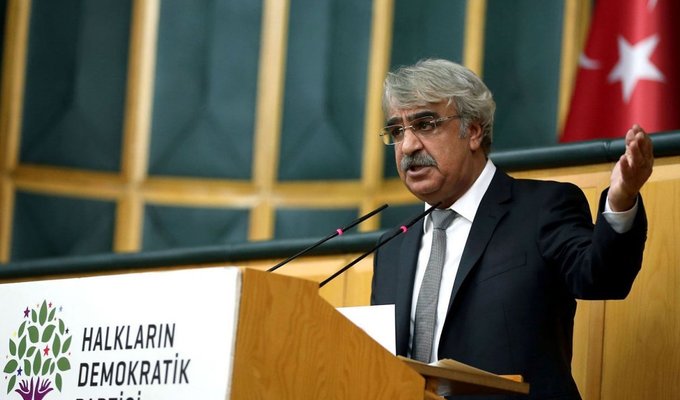 Mithat Sancar, “Savaşa yönelik bir irade duvarı kurduğumuz takdirde iktidarın sonu gelir” dedi.