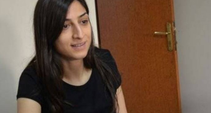 Özgür Gündem Gazetesi Yazı İşleri Müdürü Reyhan Çapan’ın yargılandığı davanın duruşması ertelendi.
