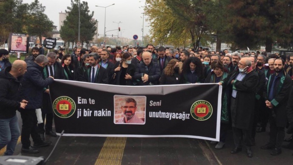Diyarbakır Barosu Başkanı Tahir Elçi’nin katledilmesinin üzerinden 6 yıl geçti.