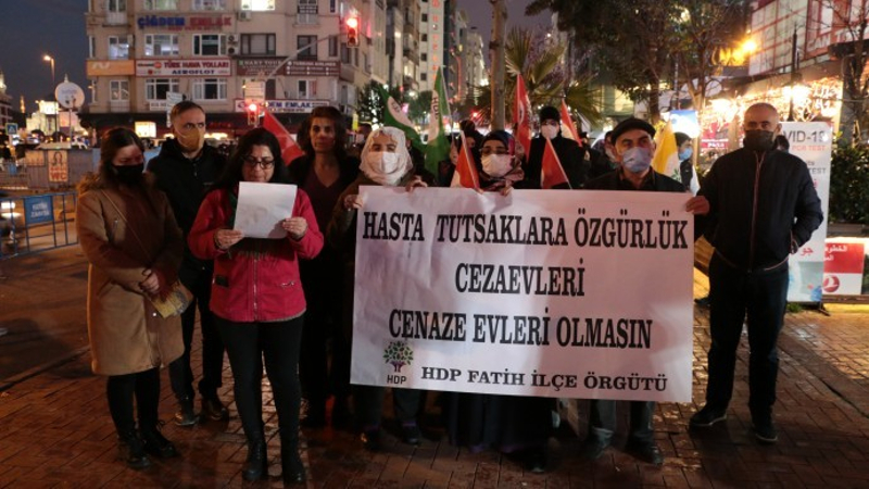 HDP Fatih İlçesi tutsaklara yönelik işkencelere dikkat çekti ve tüm kamuoyuna dayanışma çağrısı yaptı.
