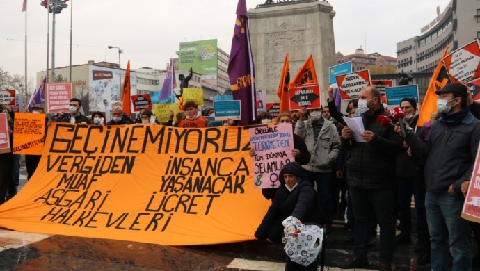 Halk Evleri , ekonomik krizden kaynaklı, “Hükümet istifa” çağrısı yaptı.