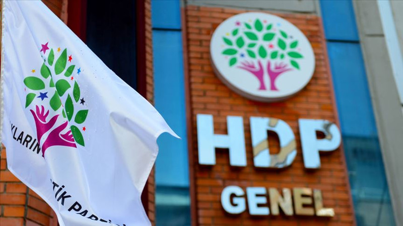 HDP, kayyum atanan cenaze aracı vermemesi ve imamların cenaze namazlarını kıldırmama uygulamalarına tepki gösterdi.