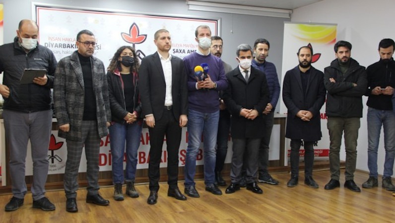 İHD Diyarbakır Şubesi’nin Yenişehir’deki binasına sabah saatlerinde  polis baskını