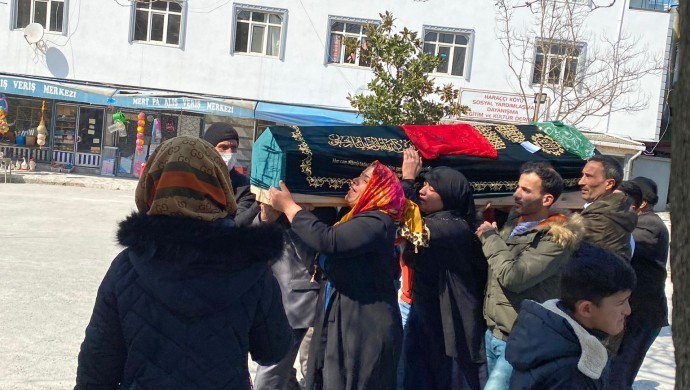 Trafikte durmadığı iddiasıyla bir kişiyi katletti