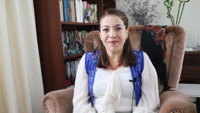 Dengbêj Xalide’nin de aralarında olduğu 24 kişiden 14’ü adli kontrol şartıyla serbest bırakıldı