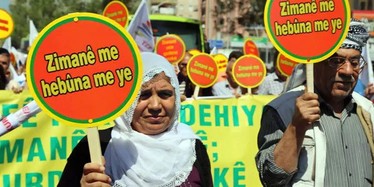 En büyük tehlike ailelerin çocuklarıyla Kürtçe konuşmaması