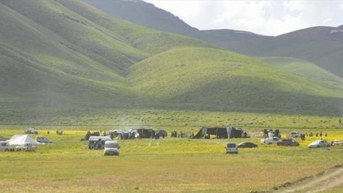 Yüksekova ilçesinin de 3 yayla askerler tarafından yasaklandı.