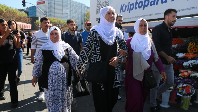 Düşman siyasetinden vazgeçin