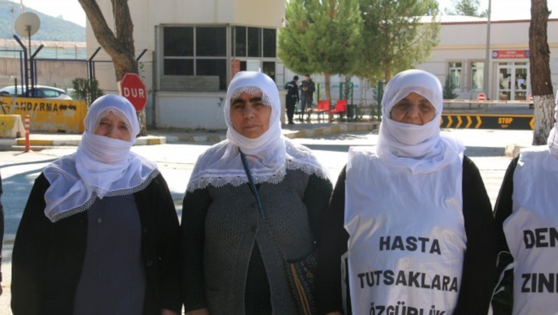 Yanınızdayız’ diyenler yok