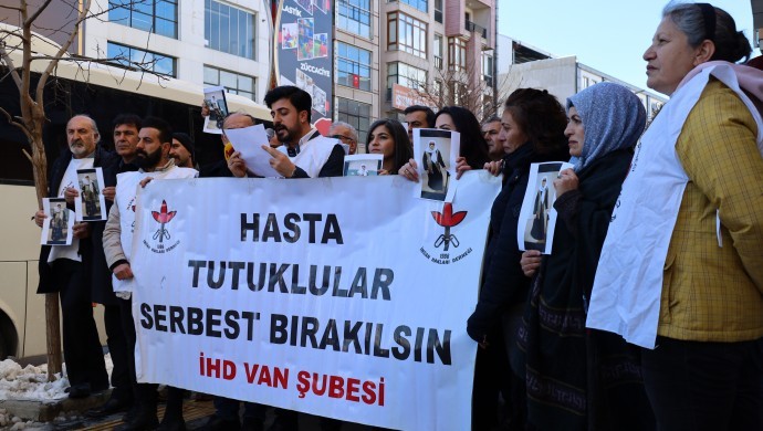 Hasta Mahpuslara Özgürlük İnisiyatifi, eylemlerinin 506’ncı haftasında