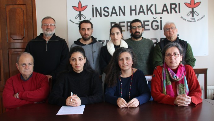 Gazetecileri cezalandırmaktan vazgeçin