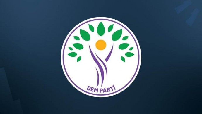 Bizi ara seni sandığa götürelim