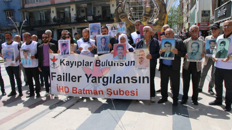 Kayıp yakınları